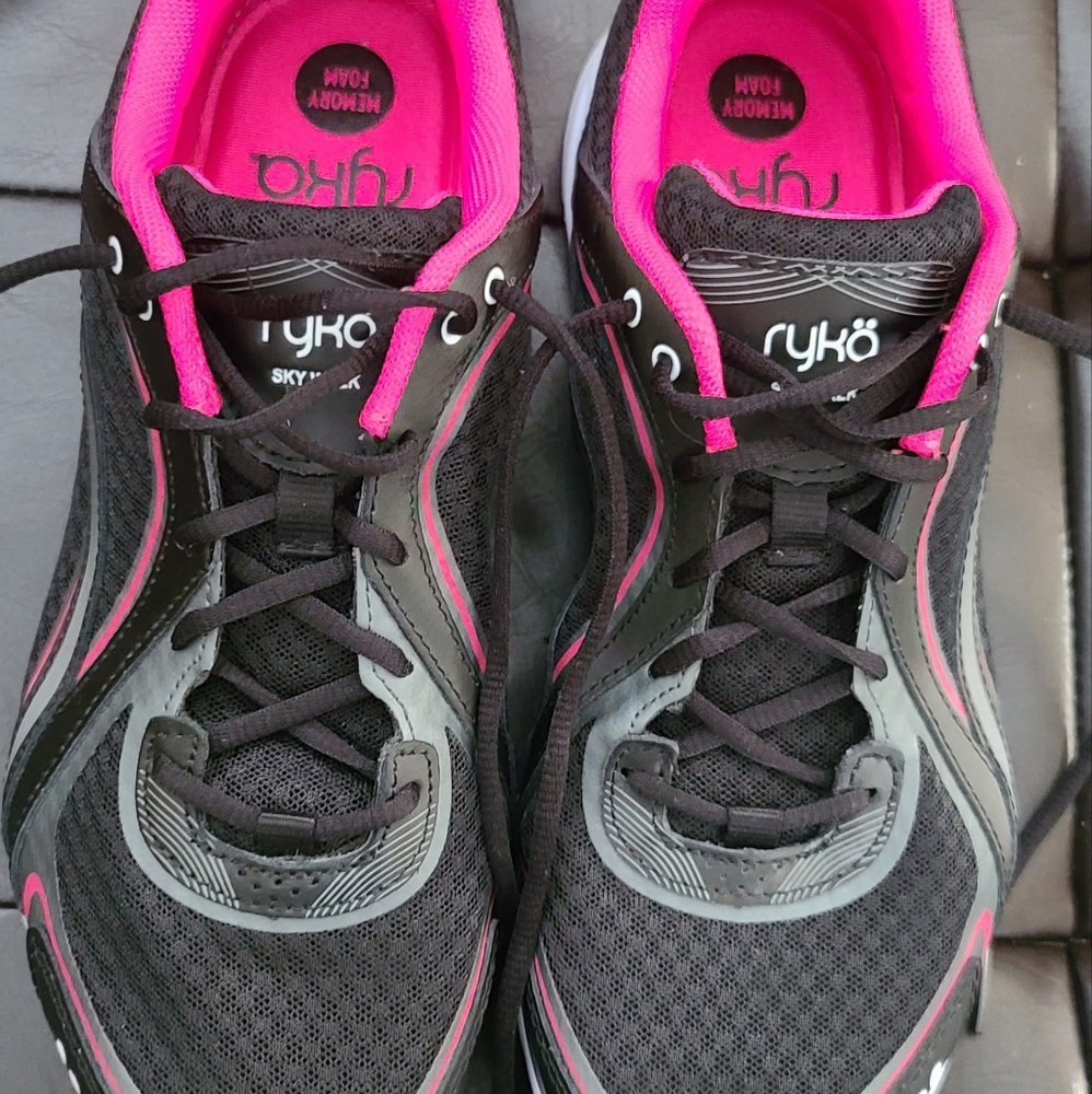 Ryka Sky Walk Walking Shoe - sz 10W